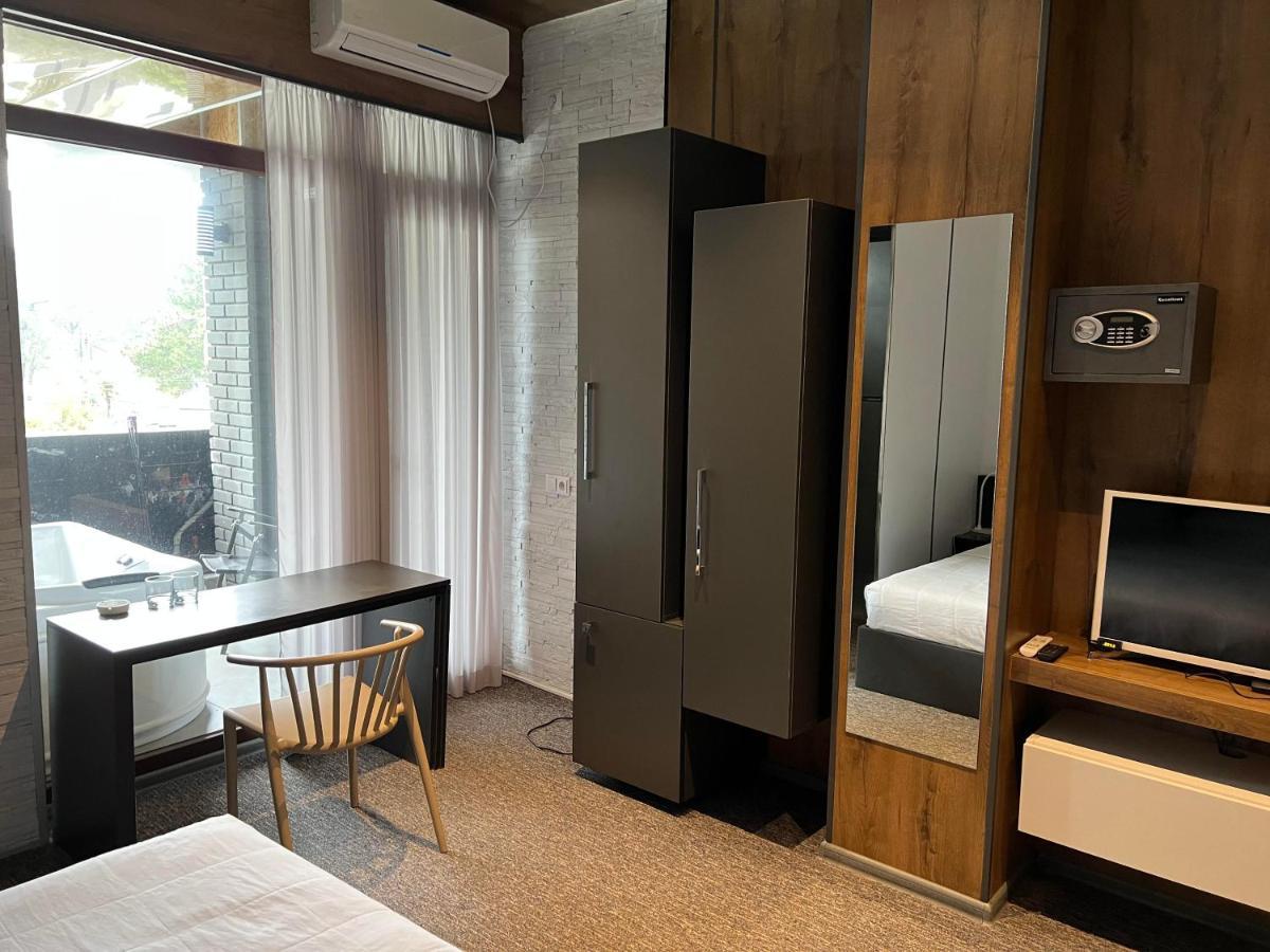 Kent Hotel Kobuleti Εξωτερικό φωτογραφία