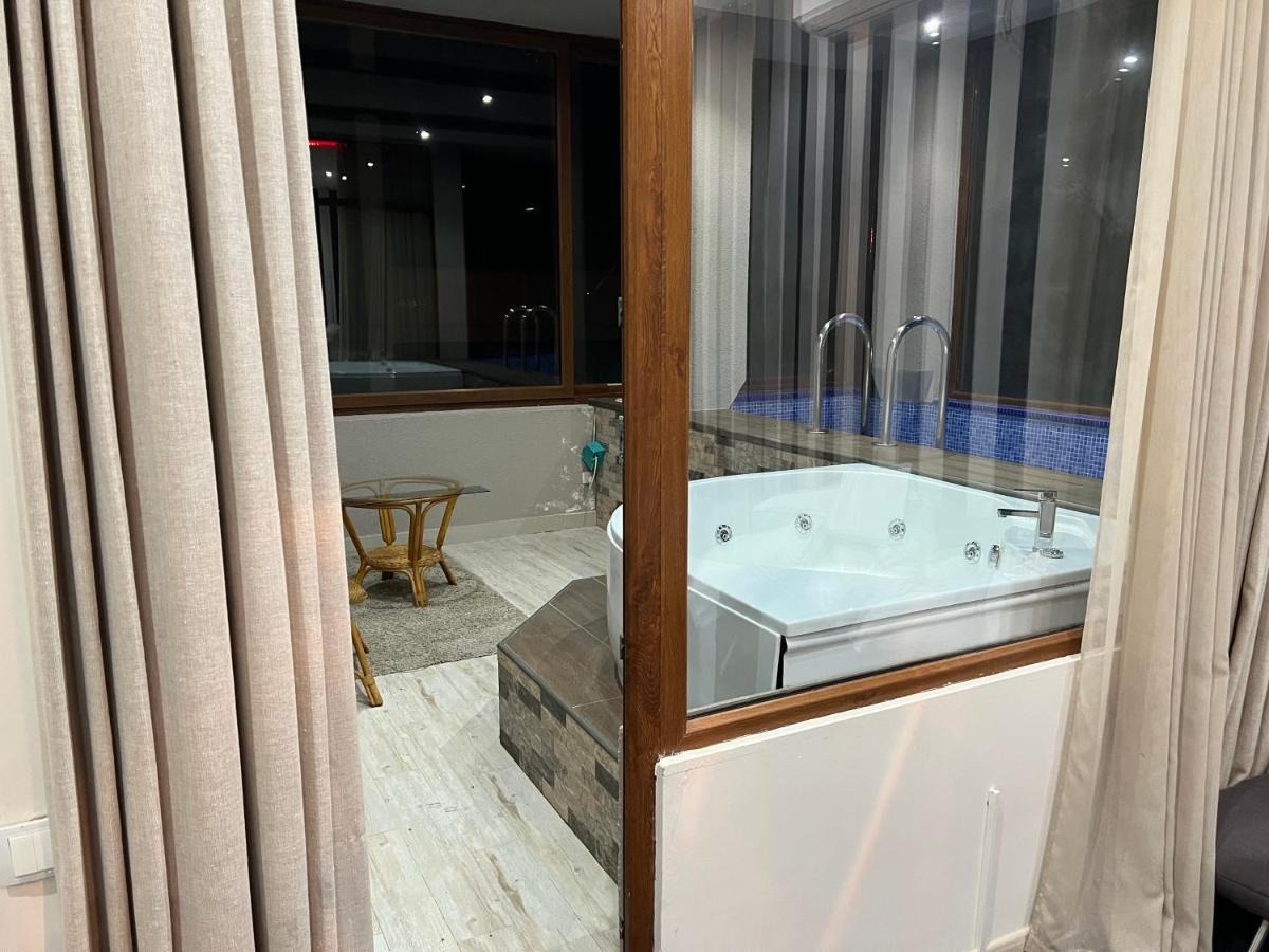 Kent Hotel Kobuleti Εξωτερικό φωτογραφία