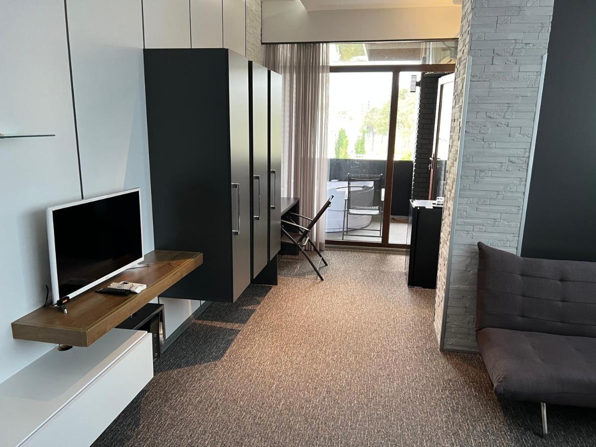 Kent Hotel Kobuleti Εξωτερικό φωτογραφία