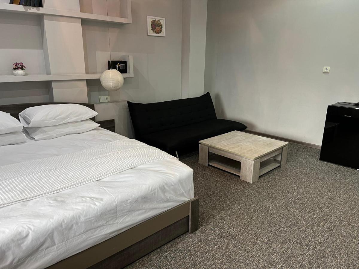 Kent Hotel Kobuleti Εξωτερικό φωτογραφία