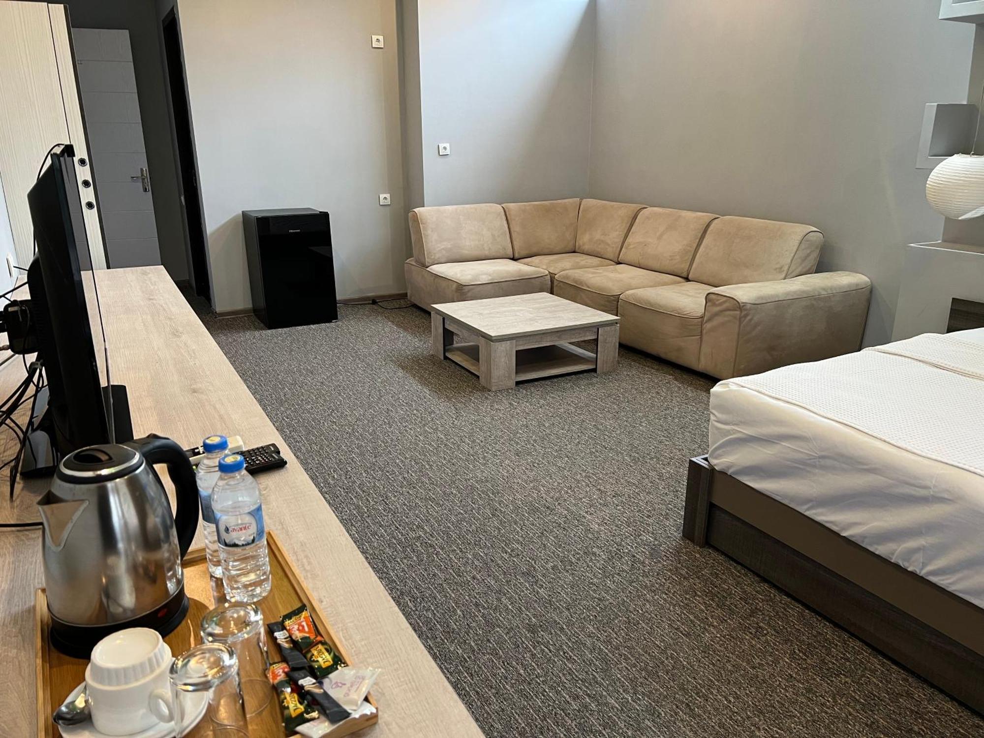Kent Hotel Kobuleti Εξωτερικό φωτογραφία