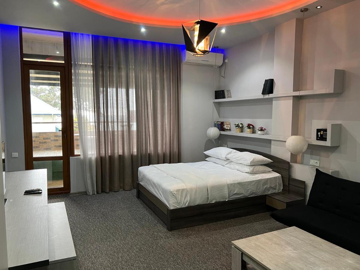Kent Hotel Kobuleti Εξωτερικό φωτογραφία