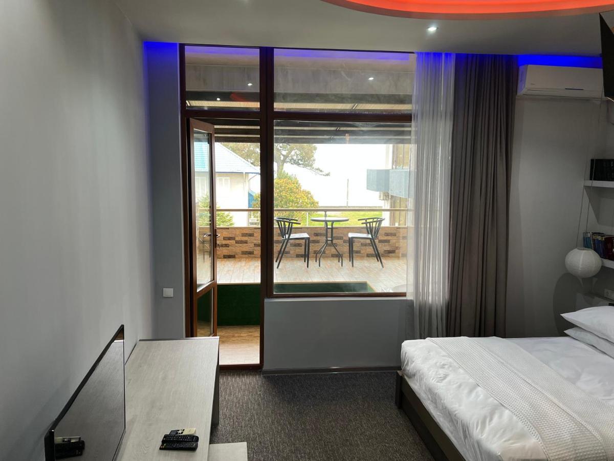 Kent Hotel Kobuleti Εξωτερικό φωτογραφία