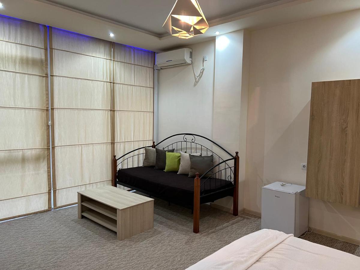 Kent Hotel Kobuleti Εξωτερικό φωτογραφία