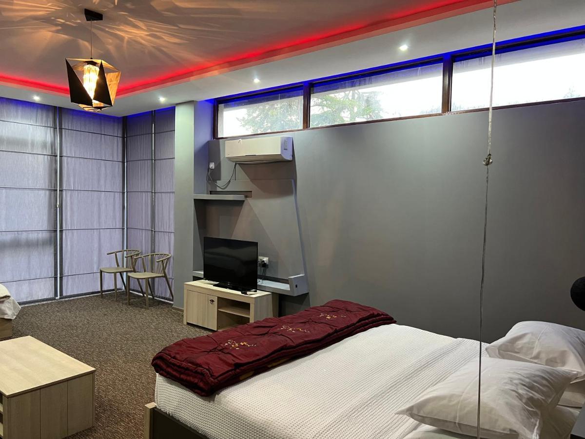 Kent Hotel Kobuleti Εξωτερικό φωτογραφία