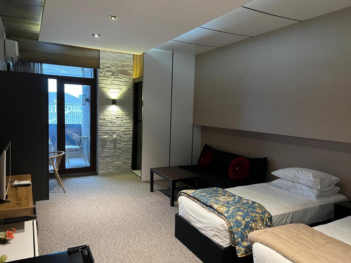 Kent Hotel Kobuleti Εξωτερικό φωτογραφία